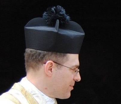 Біретта римсько-католицького духовенства