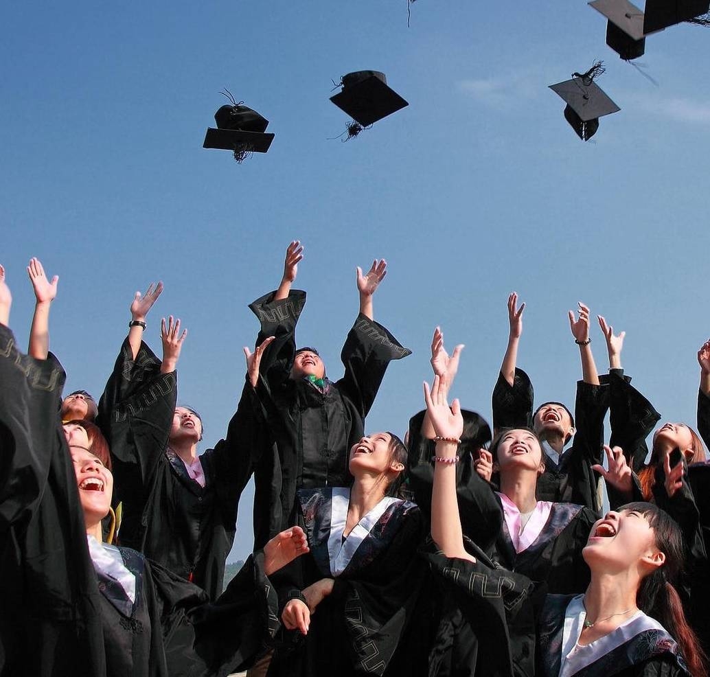  Урочиста церемонія вручення дипломів магістрам